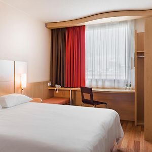 Camera con letto king size